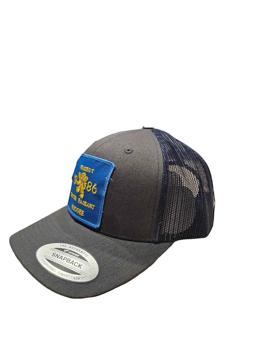 Classic yupoong snap back hat